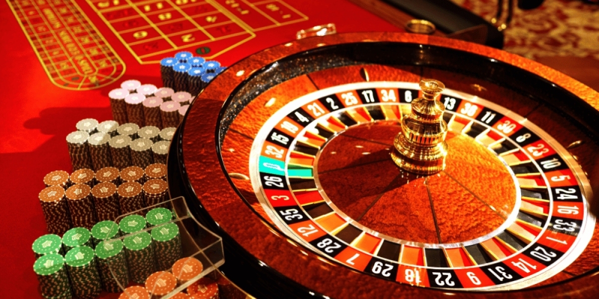 What Are Live Dealer Games?