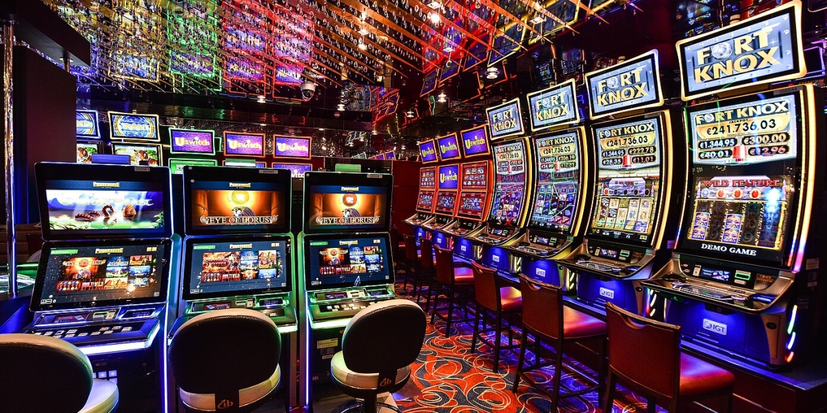 Le Differenze tra Poker Online e Gioco dal Vivo