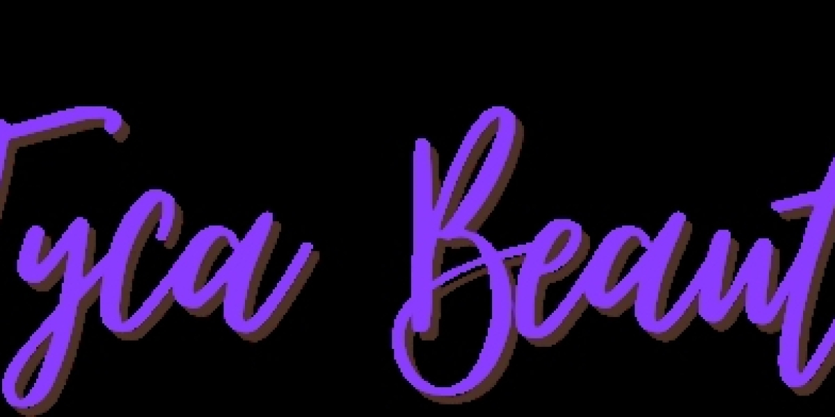 Soft Natural Glam Makeup and Butterfly Locs: The Latest Trends in Beauty